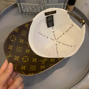 Louis Vuitton Cap - LCH48