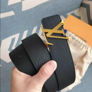 Louis Vuitton Belt - LB32