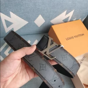 Louis Vuitton Belt - LB52