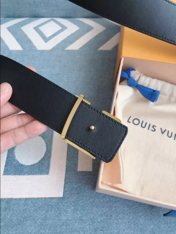 Louis Vuitton Belt - LB54