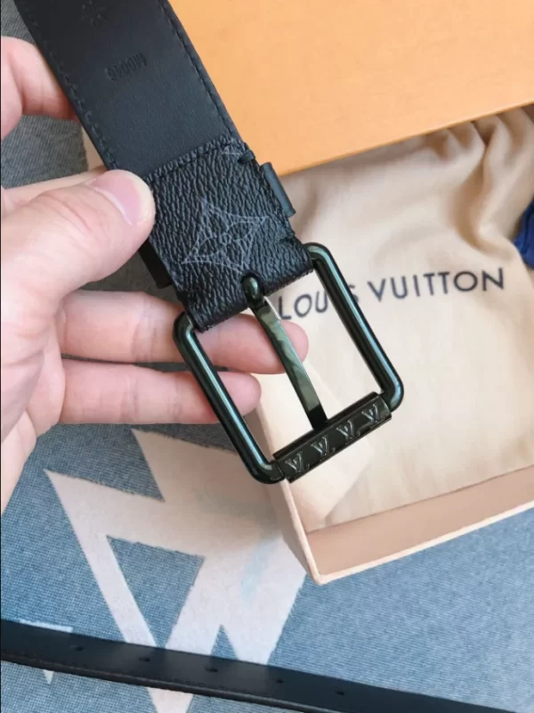 Louis Vuitton Belt - LB26