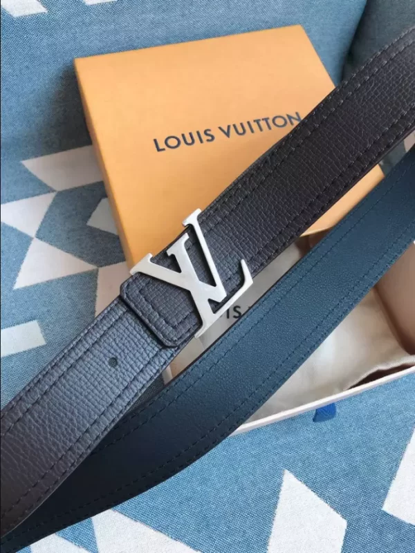 Louis Vuitton Belt - LB37