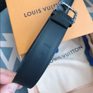 Louis Vuitton Belt - LB24