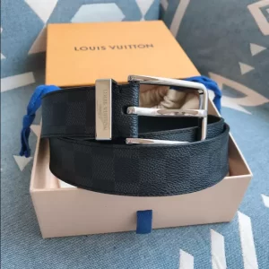 Louis Vuitton Belt - LB29