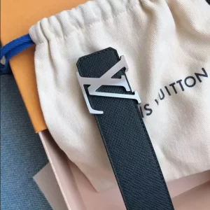 Louis Vuitton Belt - LB33