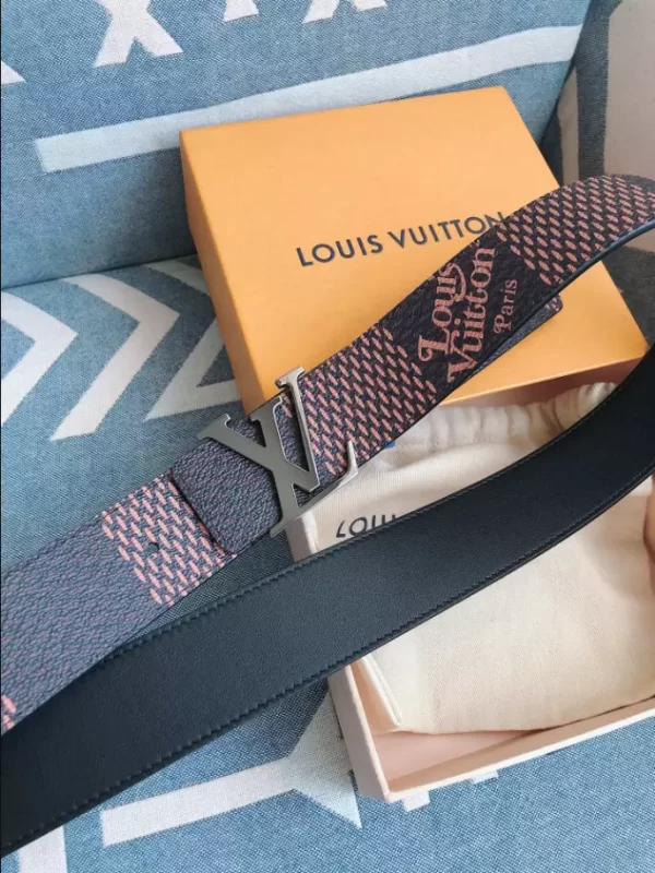 Louis Vuitton Belt - LB57