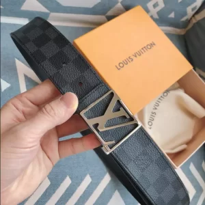 Louis Vuitton Belt - LB19