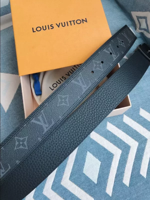 Louis Vuitton Belt - LB30