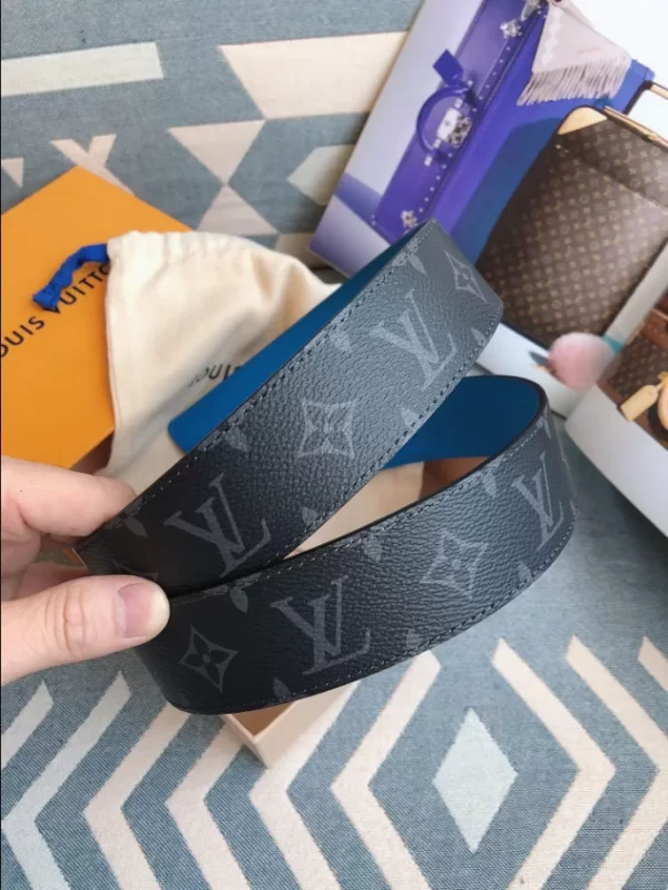 Louis Vuitton Belt - LB60