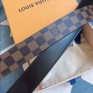 Louis Vuitton Belt - LB21