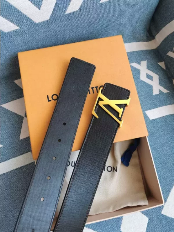 Louis Vuitton Belt - LB34