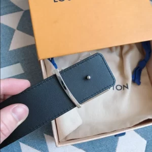 Louis Vuitton Belt - LB39