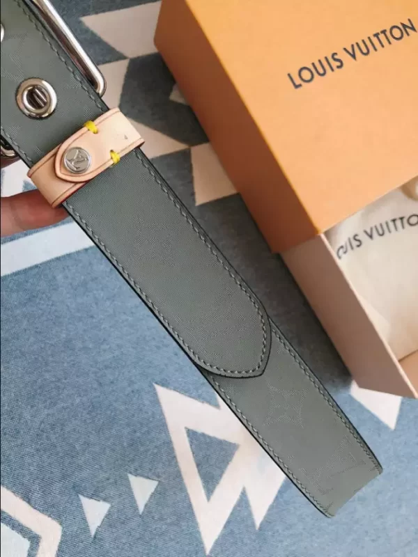 Louis Vuitton Belt - LB43