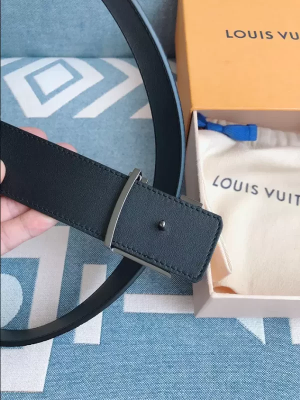 Louis Vuitton Belt - LB57