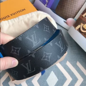 Louis Vuitton Belt - LB61