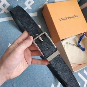 Louis Vuitton Belt - LB29