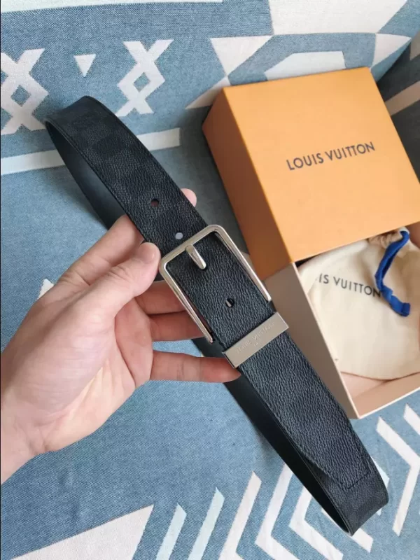 Louis Vuitton Belt - LB29