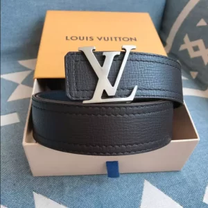 Louis Vuitton Belt - LB37