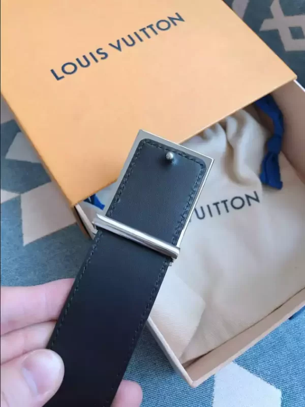 Louis Vuitton Belt - LB22