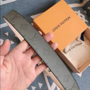 Louis Vuitton Belt - LB43