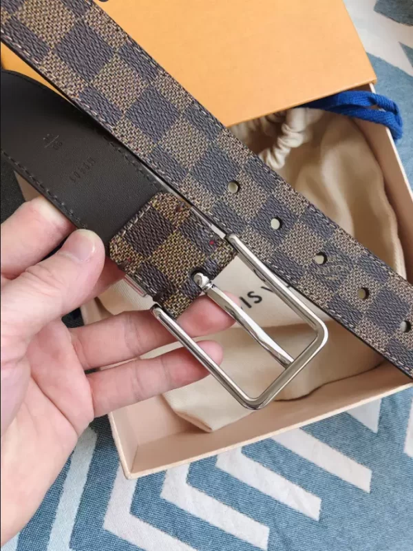 Louis Vuitton Belt - LB28