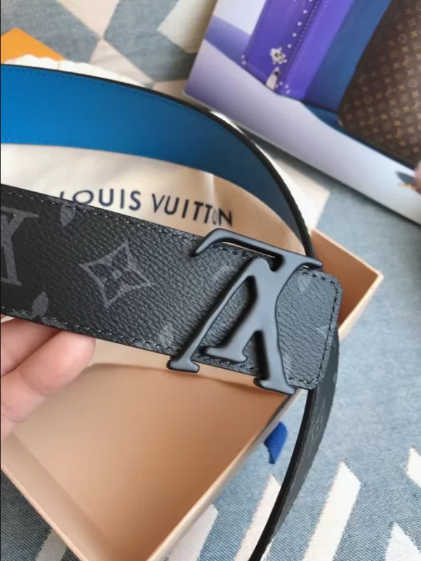 Louis Vuitton Belt - LB60