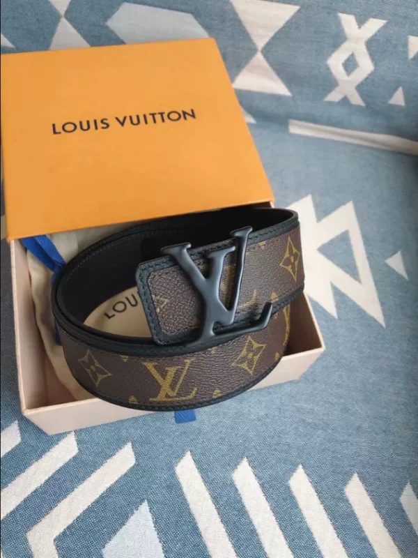 Louis Vuitton Belt - LB31