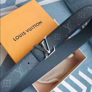 Louis Vuitton Belt - LB30