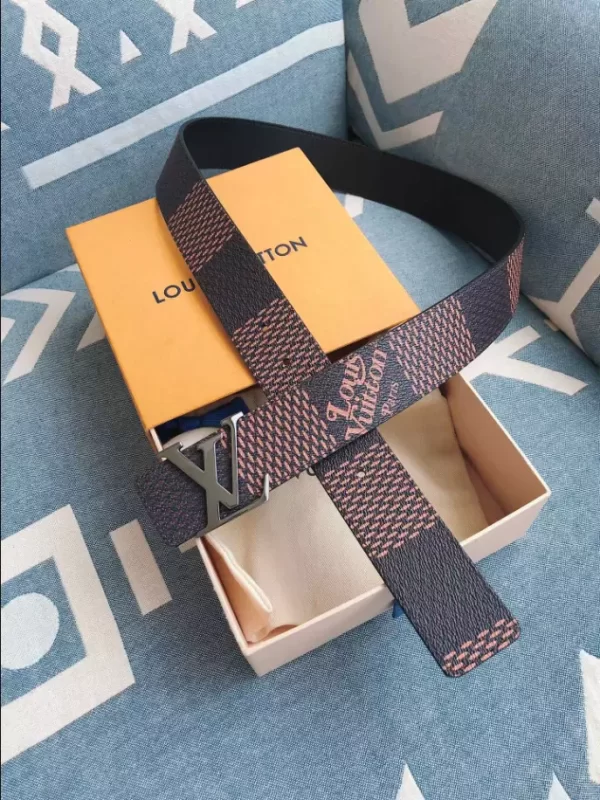 Louis Vuitton Belt - LB57