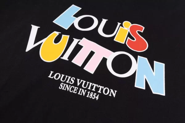 Louis Vuitton T-shirt - LT87