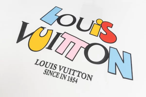 Louis Vuitton T-shirt - LT86