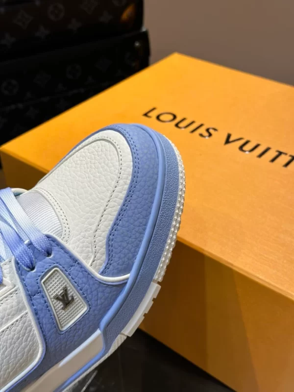 Louis Vuitton Trainer Sneaker In Blue - LS205