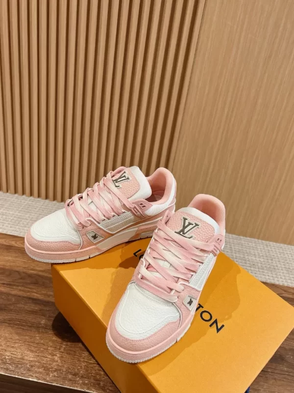 Louis Vuitton Trainer Sneaker In Pink - LS204