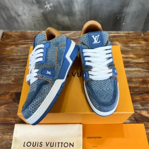 Louis Vuitton Trainer Sneaker - LS196