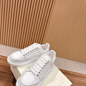 Alexander McQueen Oversized Sneaker - AS16