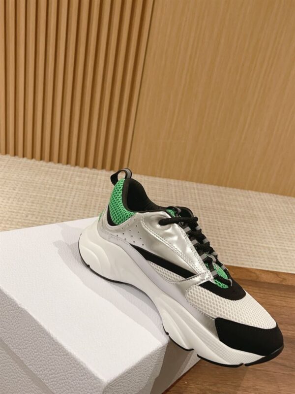 Dior B22 Sneaker - DS67