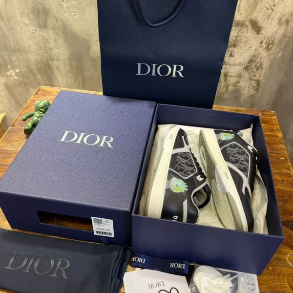 Dior B27 Low-top Sneaker - DS102