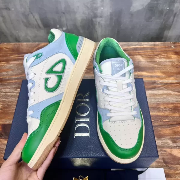 Dior B57 Low-Top Sneaker Green and Cream Smooth Calfskin - DS104