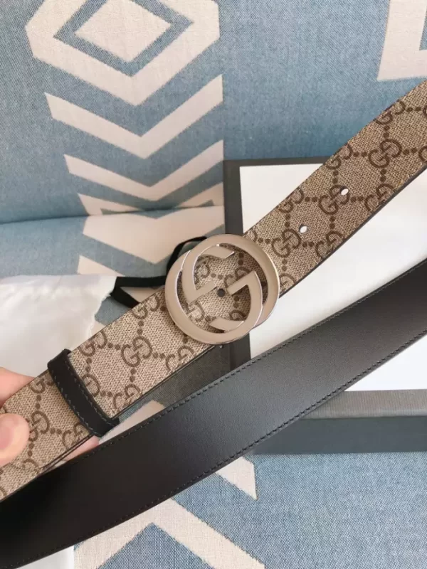 Gucci Reversible GG Supreme Belt - GB07