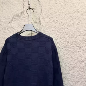 LV Damier Pullover With Pearl Signature - HL36