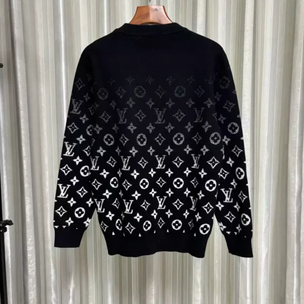 Louis Vuitton Lvse Monogram Degrade Crewneck - HL52