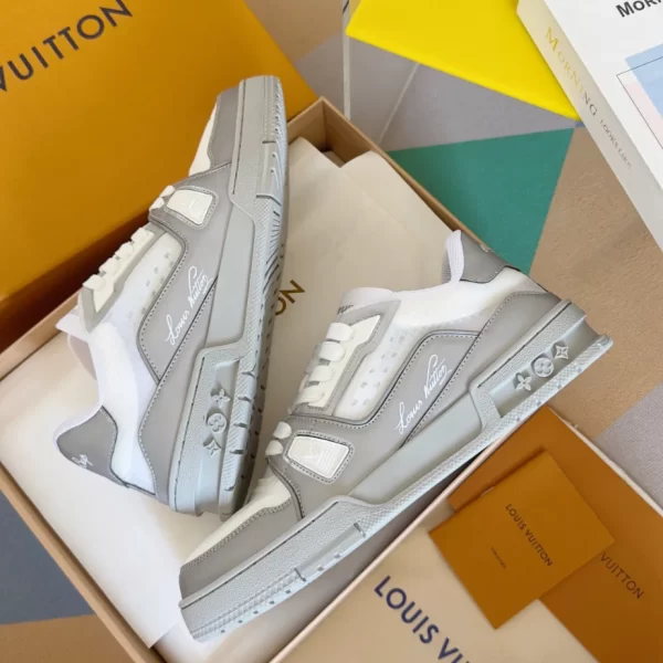 Louis Vuitton Trainer Sneaker In Grey - LS219