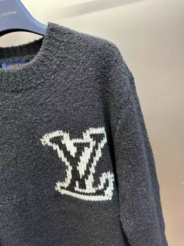 Louis Vuitton Wool Blend Crewneck - HL19