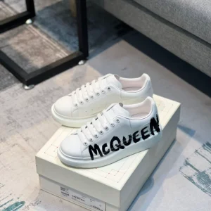 Alexander McQueen Graffiti-Print Oversized Sneakers - AS33