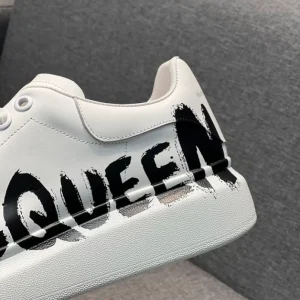 Alexander McQueen Graffiti-Print Oversized Sneakers - AS33