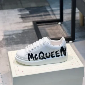 Alexander McQueen Graffiti-Print Oversized Sneakers - AS33