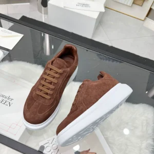 Alexander McQueen Oversized Retro Sneaker - AS37