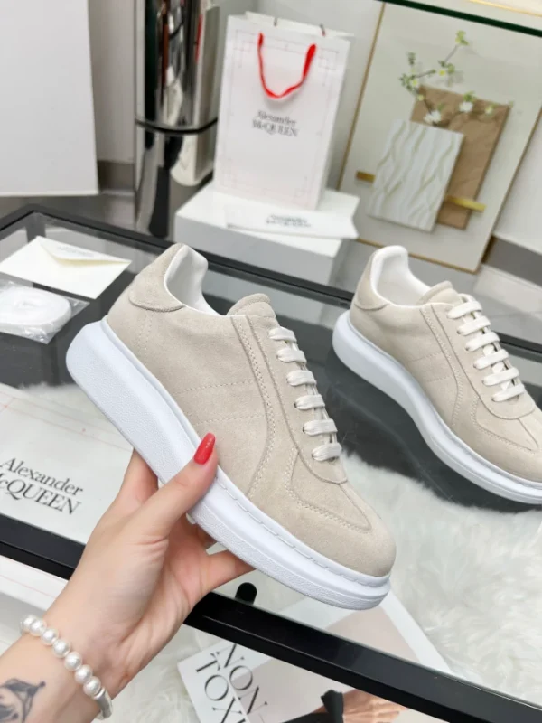 Alexander McQueen Oversized Retro Sneaker - AS38