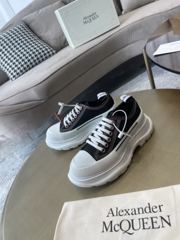 Alexander McQueen Tread Slick Low-top Sneakers - AS50