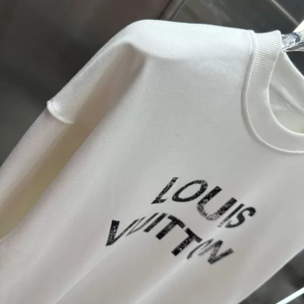 Louis Vuitton Sweatshirt - HL66